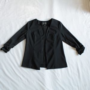 Sleek 3/4 Sleeve Blazer